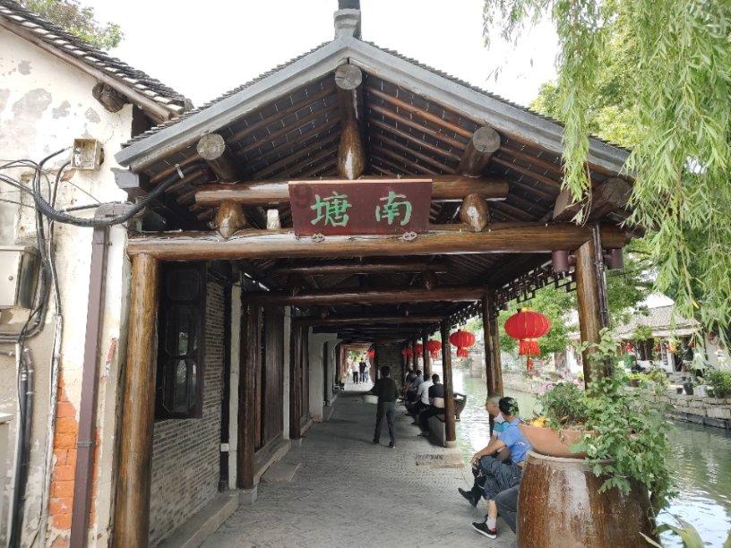 因斯：若曼联有机会应该签本泽马，他对霍伊伦会有帮助